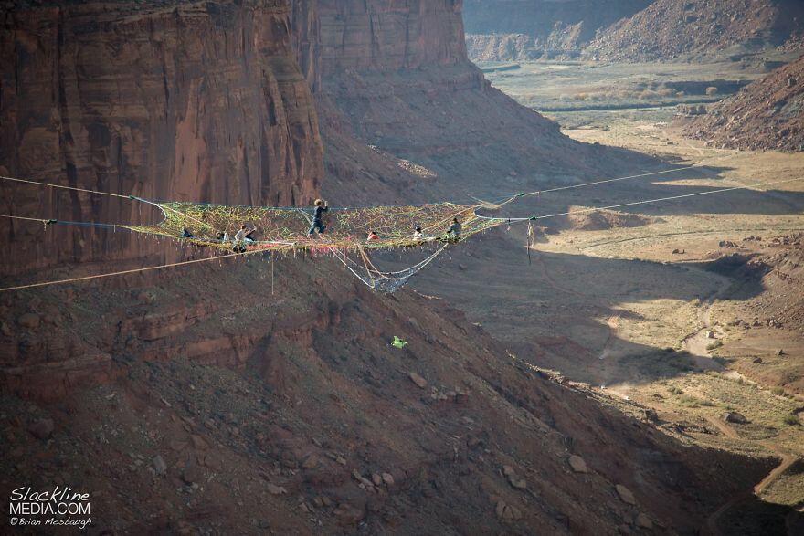 &quot;The Moab Monkey&quot; Kelompok Pemburu Adrenalin &quot;Kurang Kerjaan&quot;