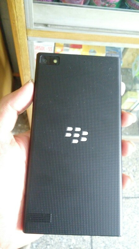 Terjual blackberry z3 lengkap fullset garansi tam nego 