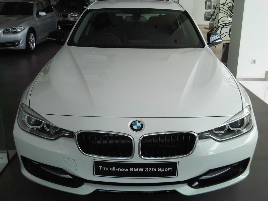 BMW 320 PROMO TDP RINGAN, DISKON AKHIR TAHUN, BUNGA 0%