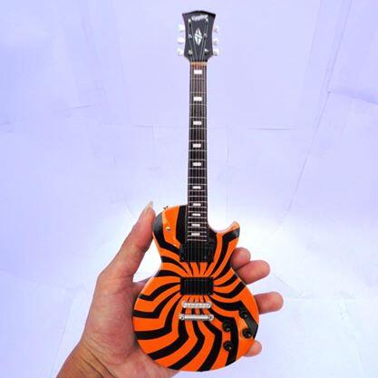 Miniatur Alat Musik