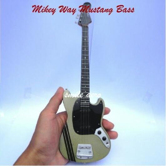 Miniatur Alat Musik