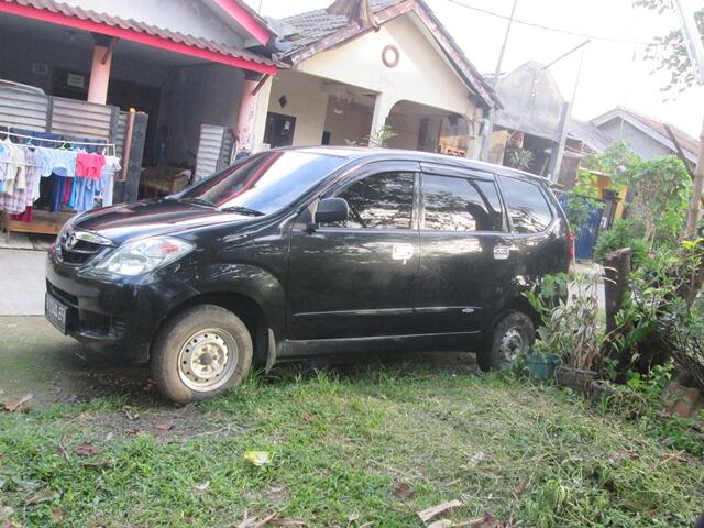 Jual Cepat Mobil Xenia 2011 akhir