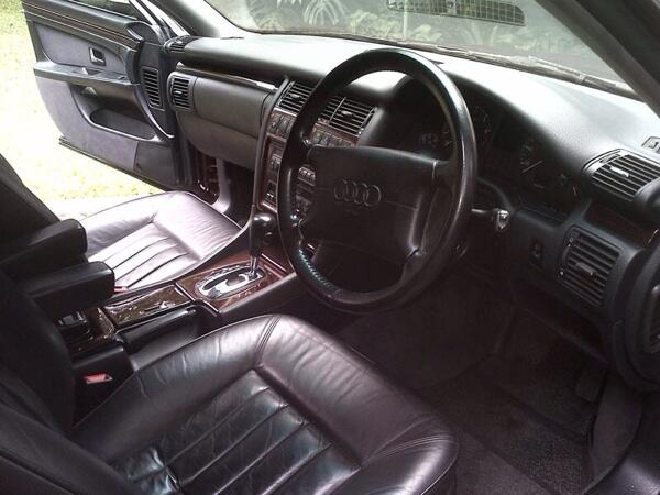 Wts Audi A8 1997 4,2cc CBU quattro (4X4 full time) red rubby full option series