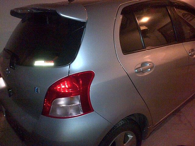 Toyota YARIS Manual Silver type E