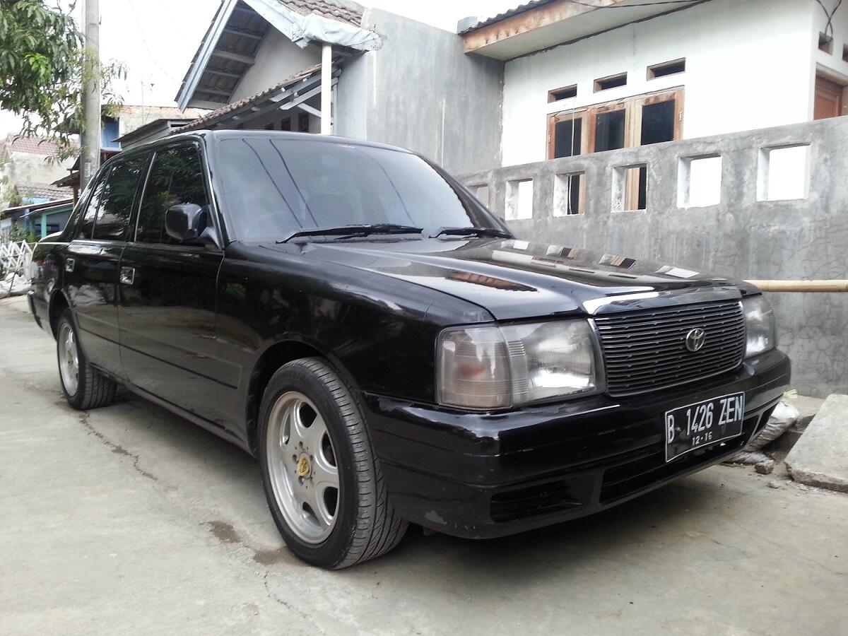 TOYOTA CROWN DIESEL 2003 MT CAKEP