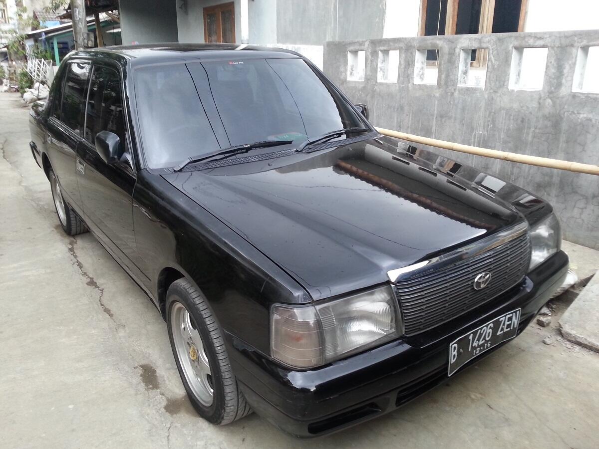 TOYOTA CROWN DIESEL 2003 MT CAKEP