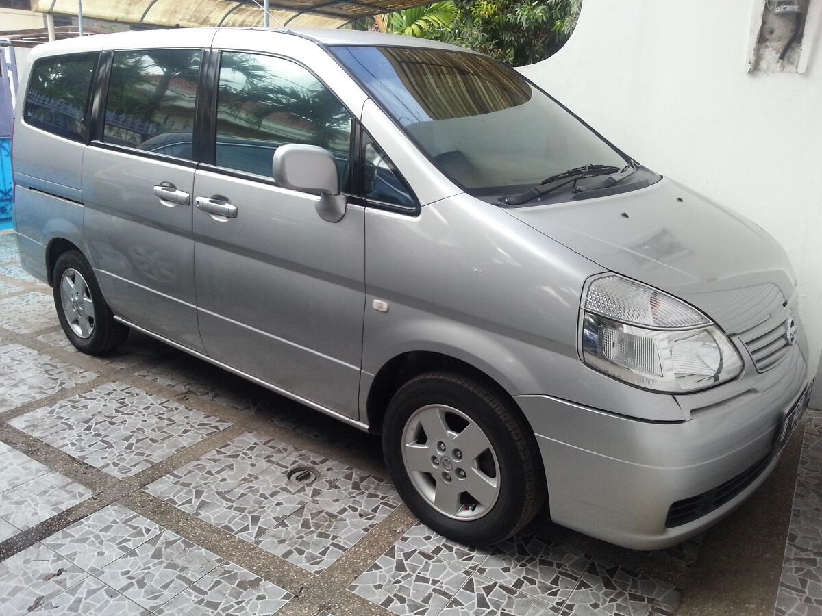NISSAN SERENA CT 2004 AT BAGUS