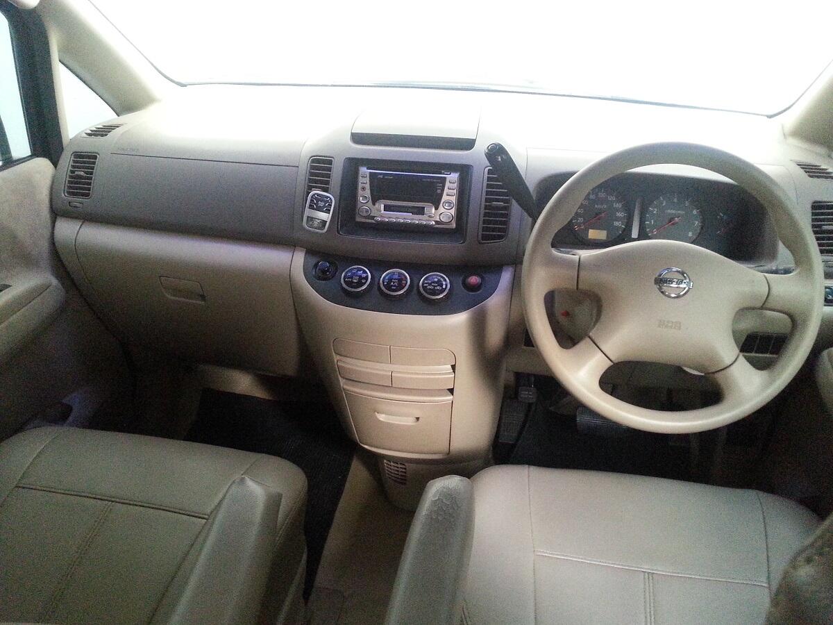 NISSAN SERENA CT 2004 AT BAGUS