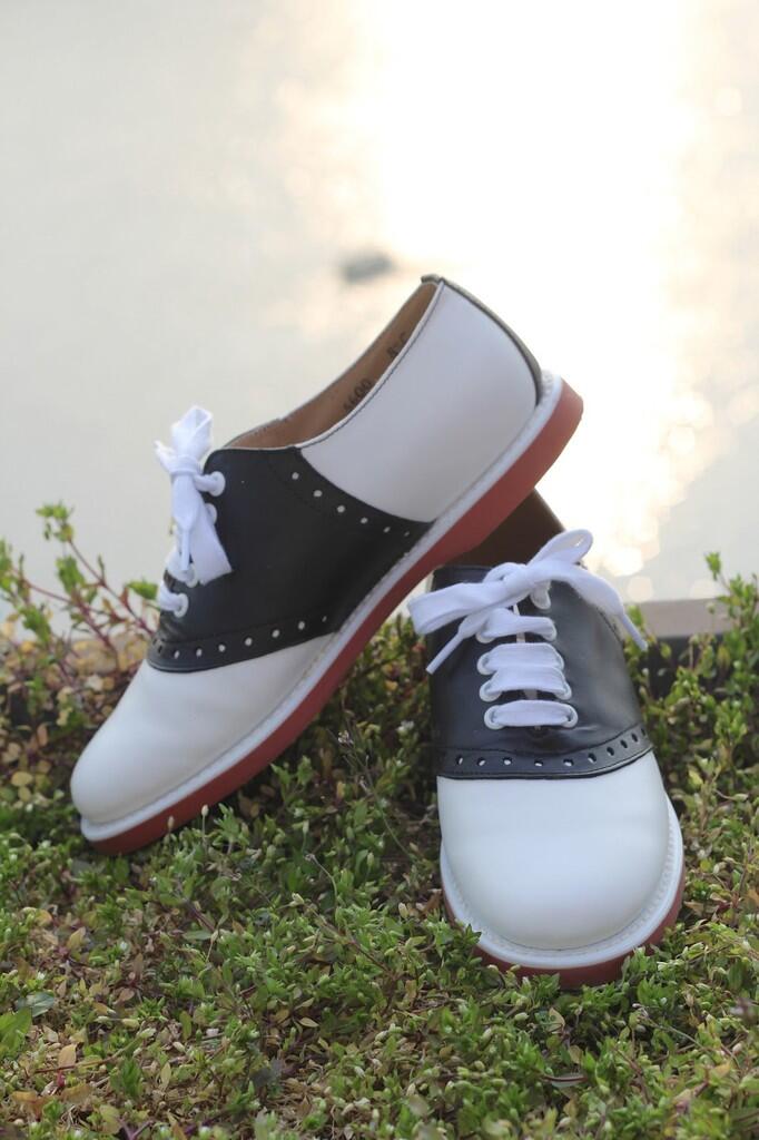Sepatu casual, keren >>> Giant Flames Footwear