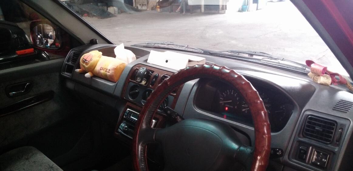 Jual Mitsubishi Kuda Grandia 2000cc (Bensin) Tahun 2003