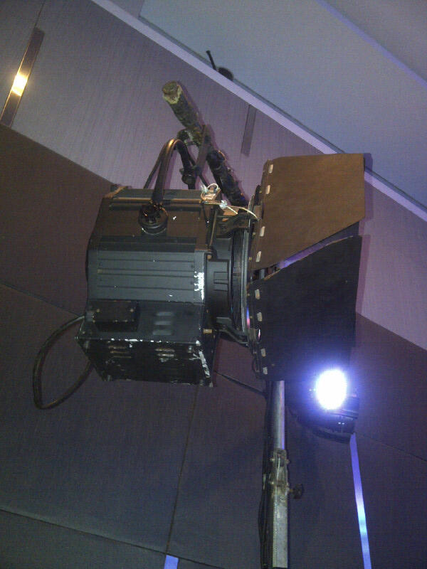 Sewa Rental LIGHTING LAMPU PANGGUNG RIGING SMOKE MACHINE PAR LED MOVING HEAD