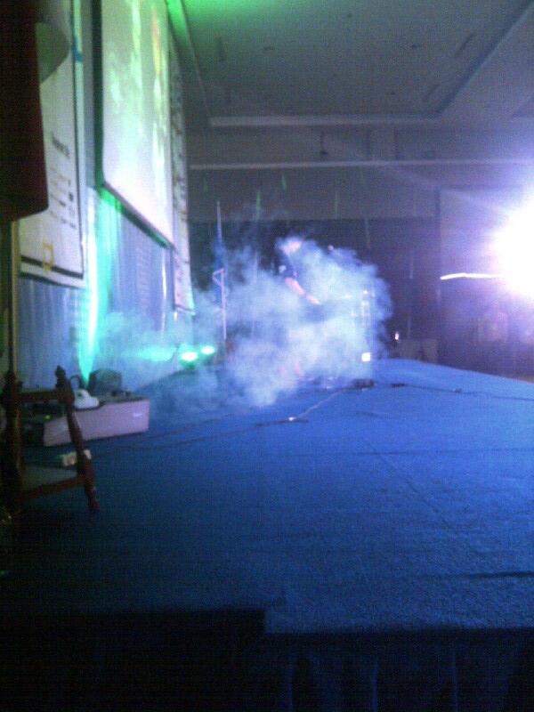 Sewa Rental LIGHTING LAMPU PANGGUNG RIGING SMOKE MACHINE PAR LED MOVING HEAD