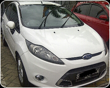 FORD FIESTA S AT 2011 PUTIH