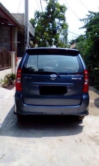 Daihatshu Xenia Li Warna Hitam