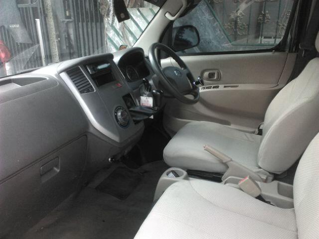 DAIHATSU LUXIO HITAM thn 2009 TYPE M, surat2 lengkap, Cawang