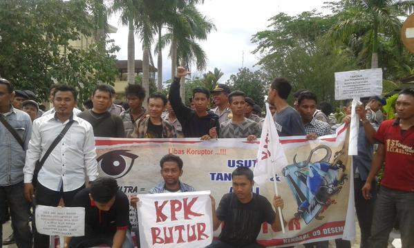 Penyalahgunaan Kewenangan Bupati Bupati Buton Utara Siap Dilaporkan Ke KPK