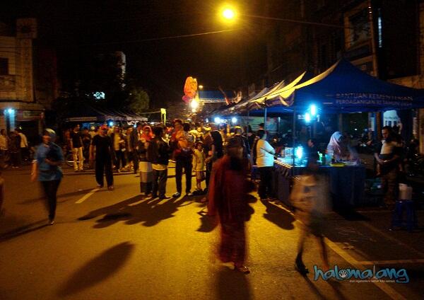 &#91;NGENES&#93; Pasar Malam Malang yang Teledor