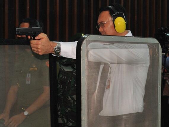 Panglima TNI : Ahok BISA MINTA BANTUAN PANGDAM BILA ADA APA - APA
