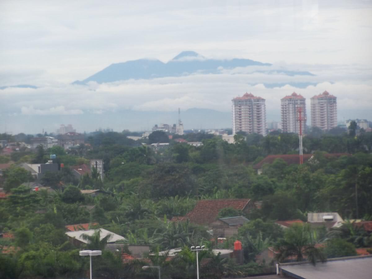 Review Gunung Salak ( Salak Mountain )