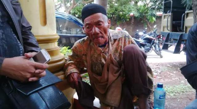 Busyet… Pengemis Ini Punya Mobil dan Rumah Seharga Ratusan Juta