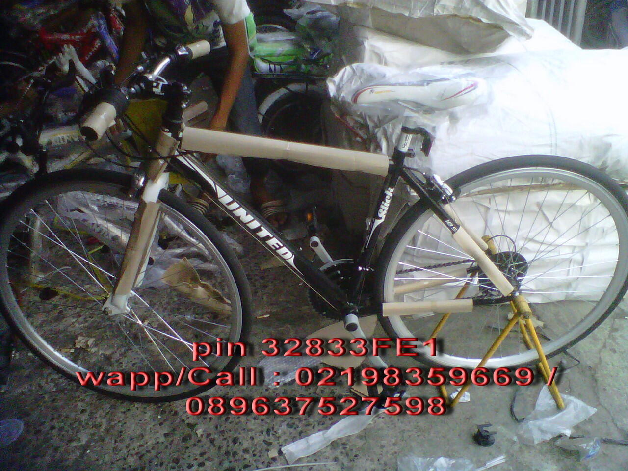 Terjual JUAL SEPEDA FIXIE HYBRID UNITED SLICK 71 PRODUK 