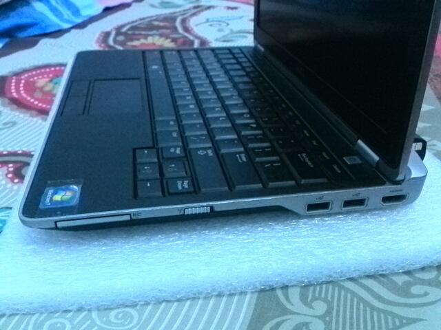 Dell Core i5 (Sandy) Layar 12"..Masih Bagus