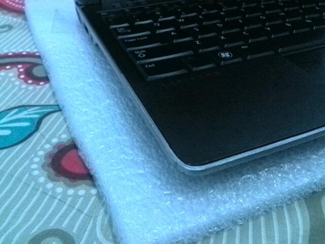 Dell Core i5 (Sandy) Layar 12"..Masih Bagus
