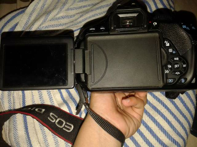 Canon 650D + kit18-55 murmer(udah touchscreen), gak masuk nyesel gan !!!