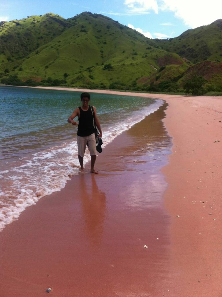 &#91;FR&#93; PANTAI PE'DE SURGA TERSEMBUNYI PASIR PINK SEBELAH BARAT DESA KOMODO