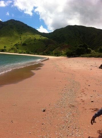 &#91;FR&#93; PANTAI PE'DE SURGA TERSEMBUNYI PASIR PINK SEBELAH BARAT DESA KOMODO