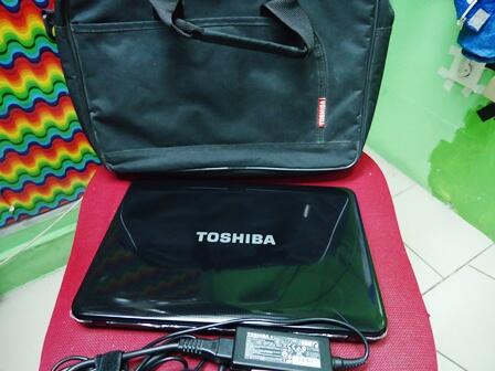 Toshiba C840 Core i3 2348M @2,3Ghz Hdd 500gb Black Glossy muluss