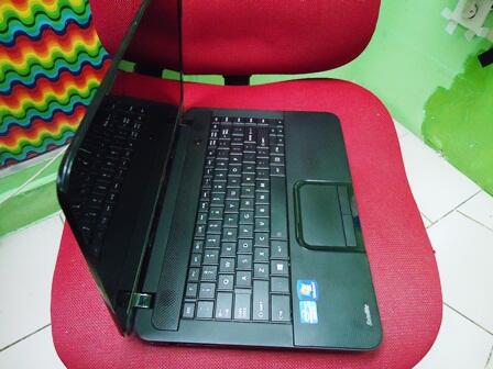 Toshiba C840 Core i3 2348M @2,3Ghz Hdd 500gb Black Glossy muluss