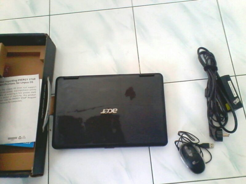 laptop ACER aspire 4732z kondisi normal mulus