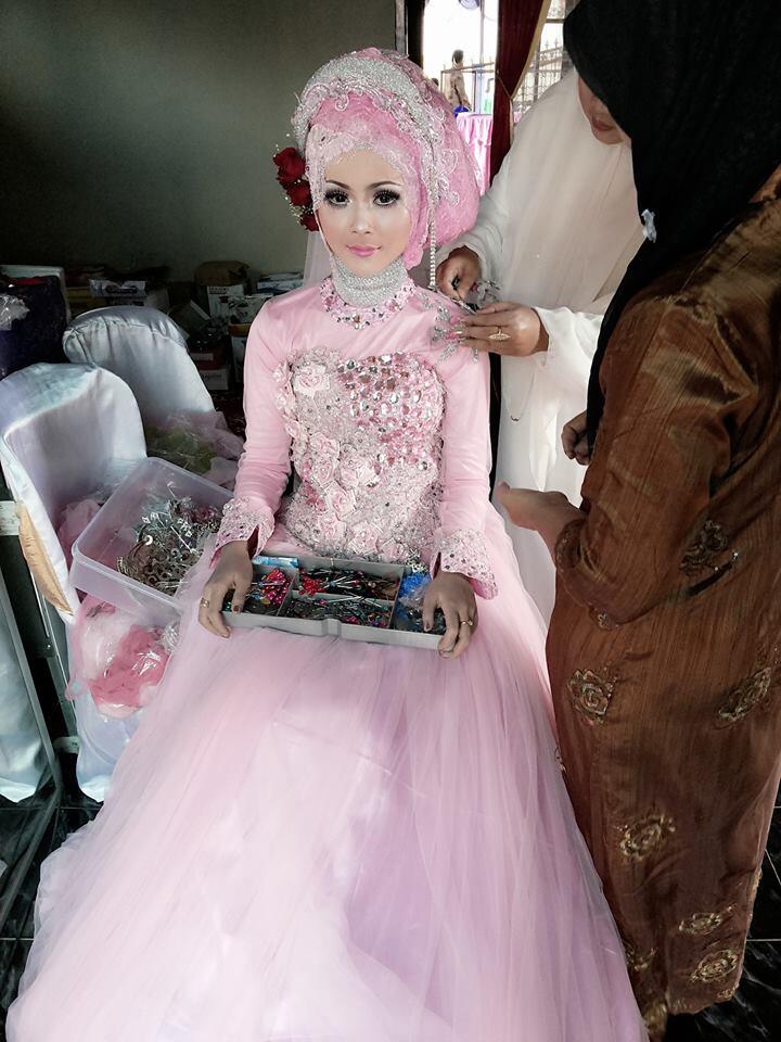 TEMEN PESEBUK ANE GAN !