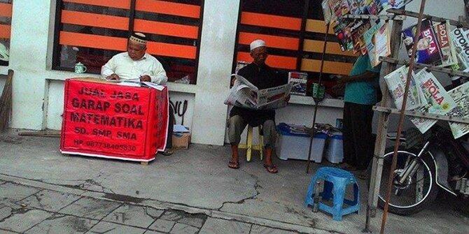 Pria 60 Tahun Jual Jasa Kerjakan PR Matematika, Tarif Rp 10 Ribu