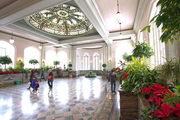 Kisah Cinta Kastil Casa Loma 