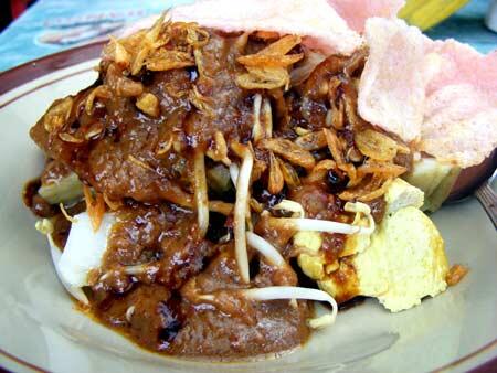 7 Top Kuliner Kaki Lima Bandung &#91;Harus Coba!!&#93;