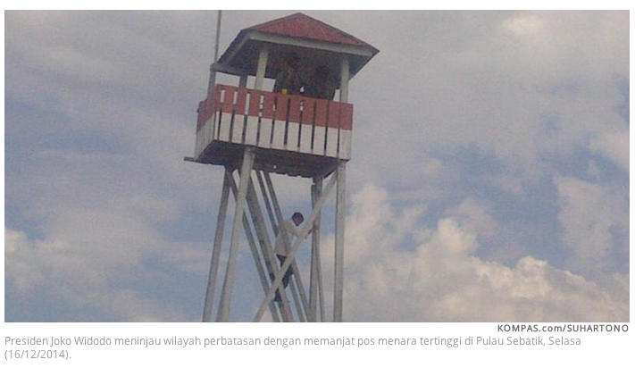 Jokowi Panjat Pos Menara Tertinggi di Pulau Sebatik
