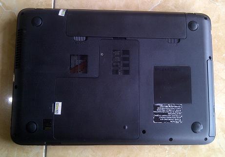 Jual Laptop Bekas TOSHIBA Satellite L840 Core i3 Sandy Bridge 3-Jutaan Malang