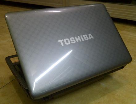 Jual Laptop Bekas TOSHIBA Satellite L645 Core i3 Gaming & Design Malang