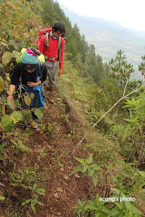 &#91;CATPER&#93; Harus nyoba kesini... Gunung Rakutak dan Danau Ciharus 29-30 November 2014