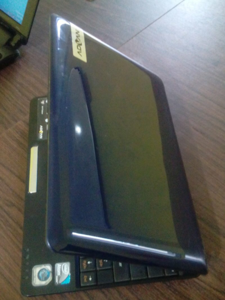 netbook advan vanbook P1N-46125 bandung
