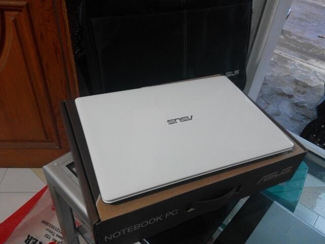 Asus X450C, Core i3 Ivybridge, 4GB, 500GB, Nvidia 720M 2GB, Garansi, Fullset Rekber