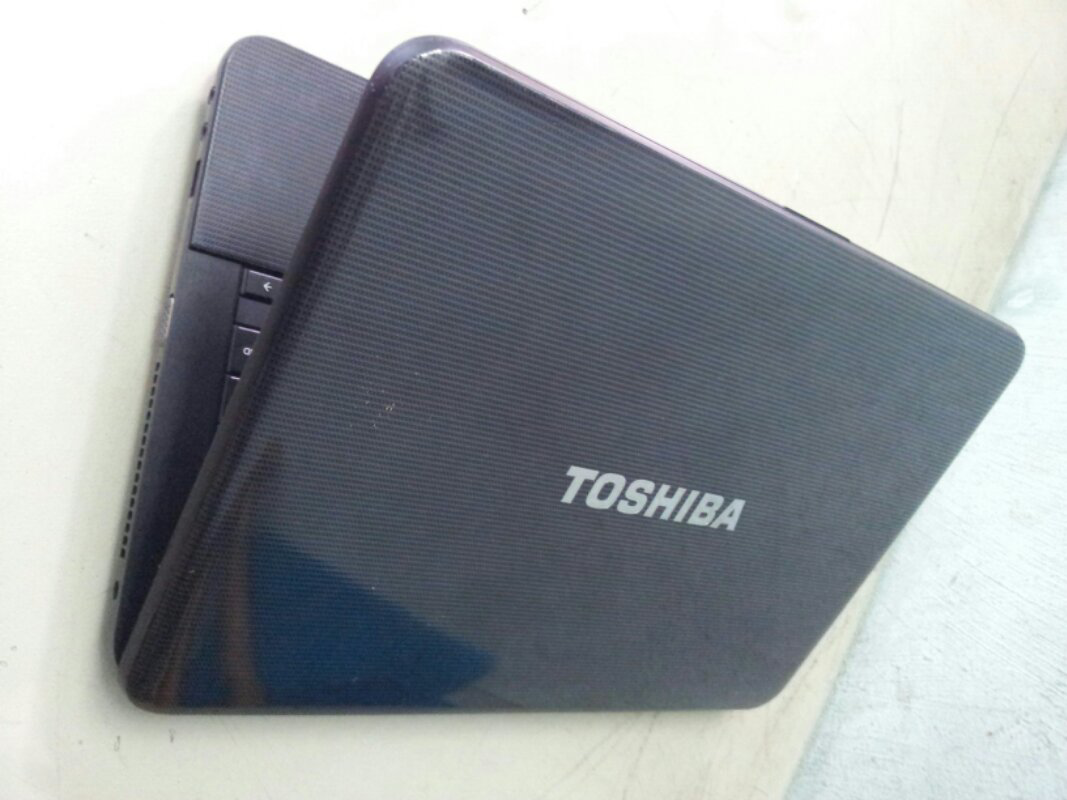Toshiba Satellite C800 muraah gaan..