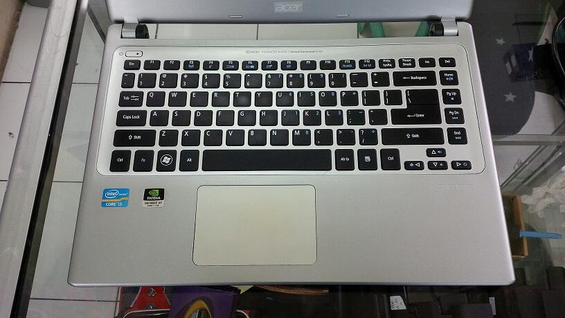 Acer V5 Slim Gaming Core i3 2367M 4GB 500GB 14"VGA Nvidia GT620M 1GB Mulusss
