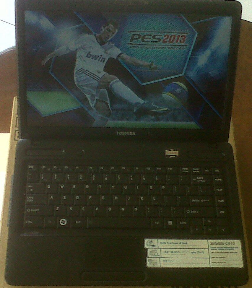 TOSHIBA Satellite C640D AMD batere normal , Game PES 2013 OK