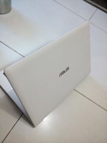 Notebook Asus X452E komplit, mulus, pembelian 3 minggu yang lalu, COD Solo Sragen