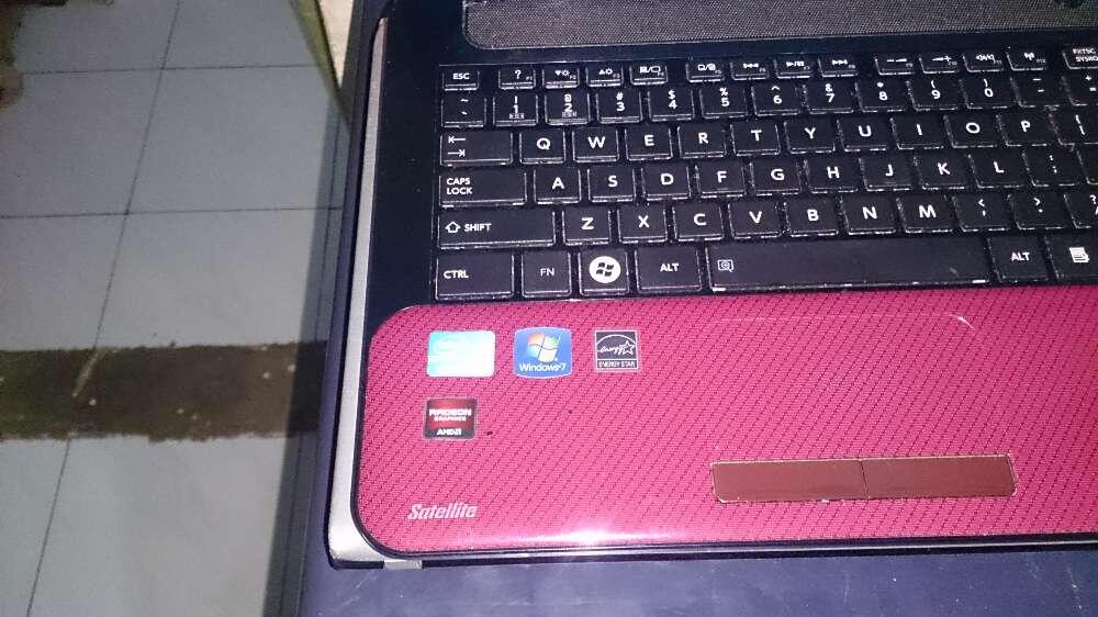 laptop toshiba m840