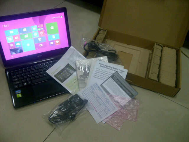 LIKE NEW ACER E1-470G SIAP BNATAI GEME+LNGKAP GRNSI 8BLN BOGOR
