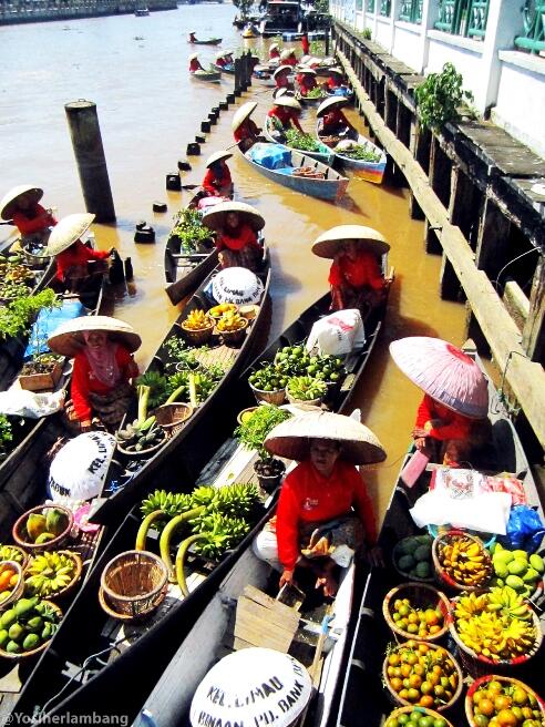Pasar Unik dari Berbagai Daerah di Indonesia
